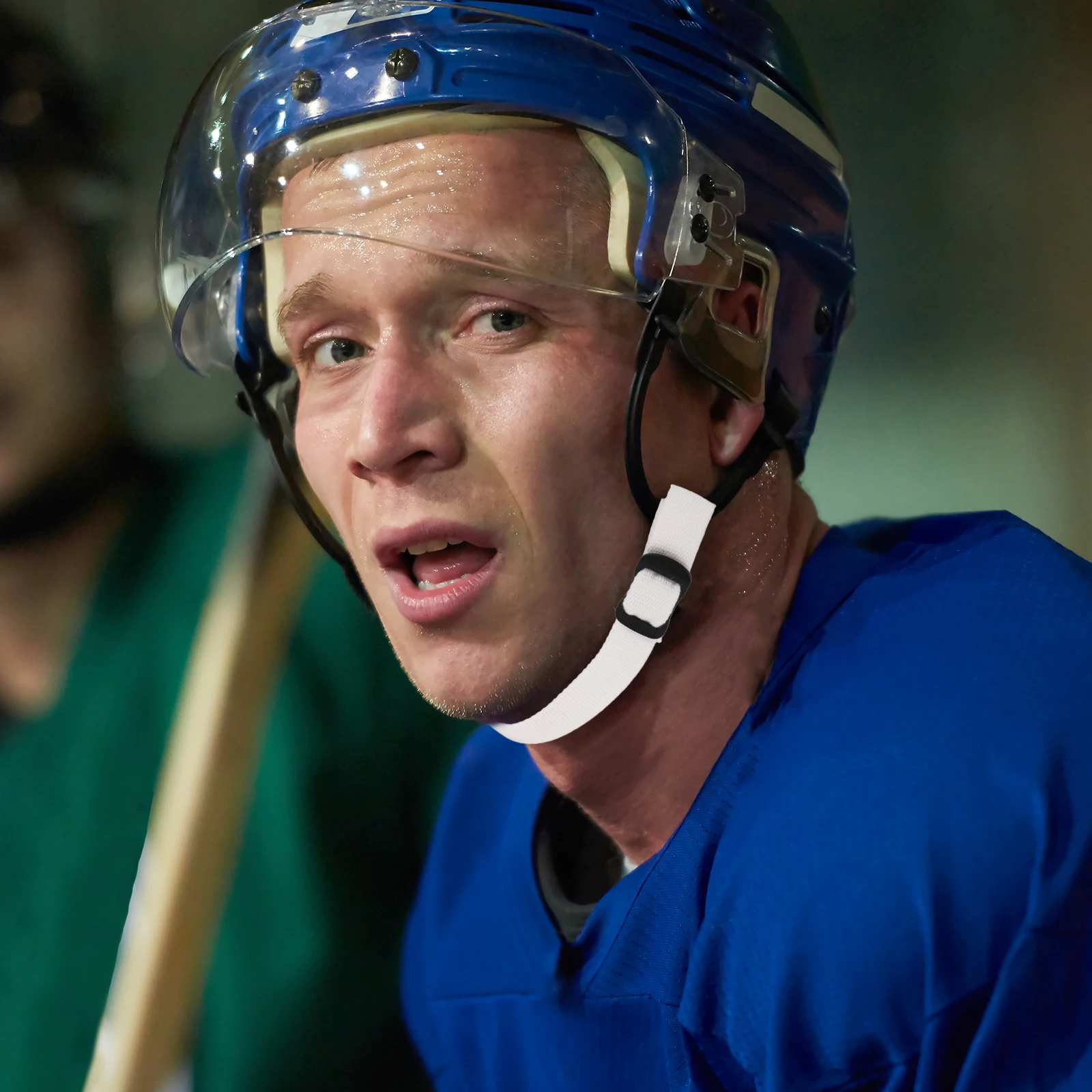 

Ремешок для шлема хоккейного, белый - регулируемый, комфортный, для игроков, улучшенная устойчивость, запчасти для хоккея