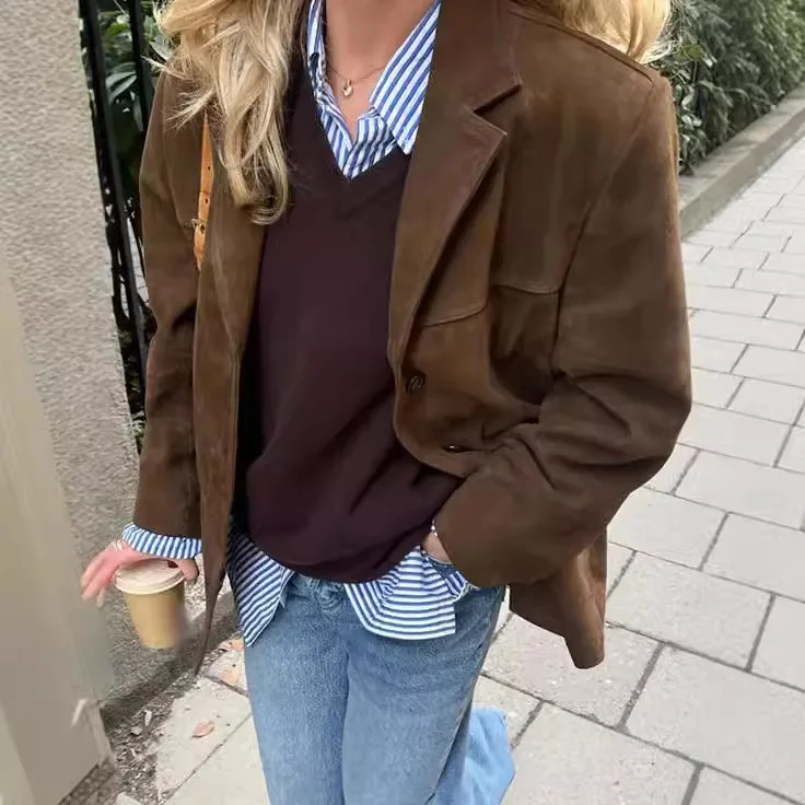 Giacca con bottoni a maniche lunghe con risvolto marrone retrò personalità primaverile e autunnale Street Style Europa e America 2025