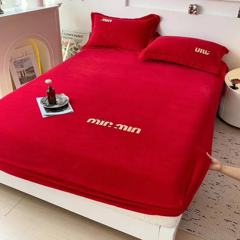 2024 New Milk Velvet Solid Color Single Product Bed Cover Embroidered 360-degree Fully Wrapped Bed Head Red Thick Warm Mattress