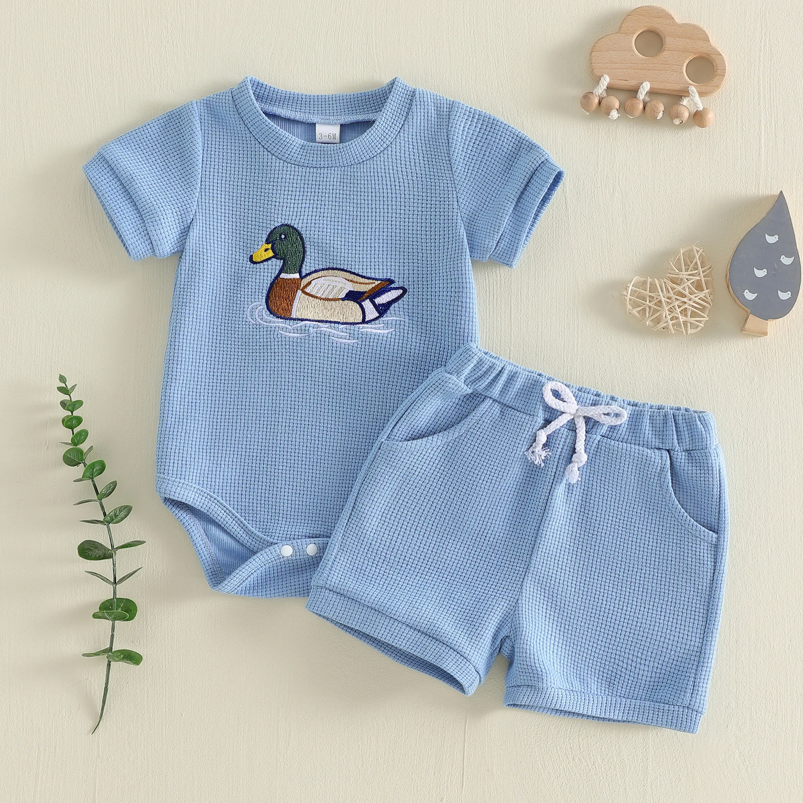 

Adorable Baby Boys Summer Outfit Set with Stylish Short Sleeve Romper and Matching Shorts Featuring Cute Duck Design