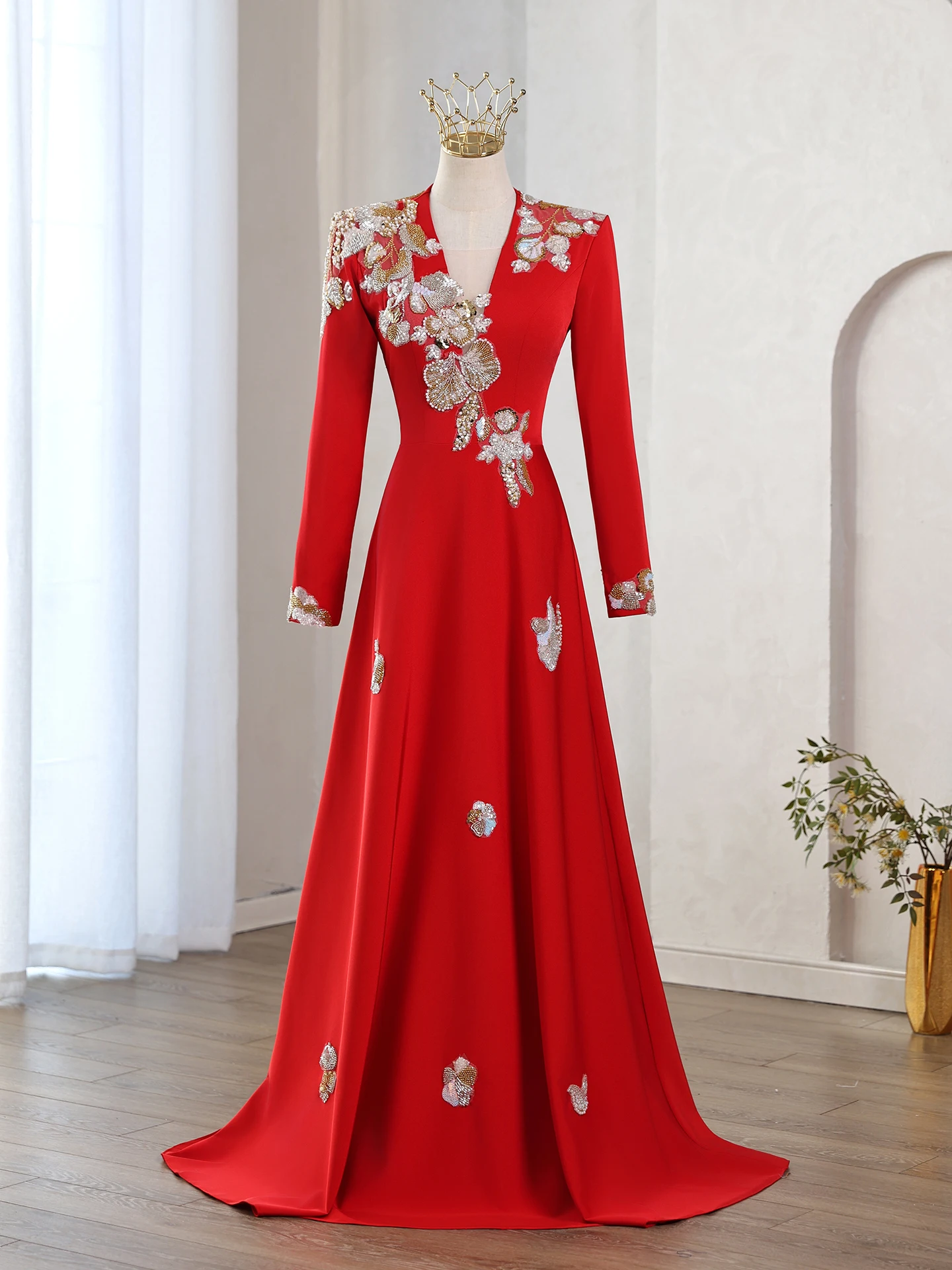 

Ele Red Evening Gown Stage Performance Costume for Women Student Vocal Art Exam Traditional Chinese Music Chorus Outfit