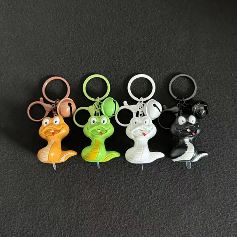 New Fashion Keychain DIY Metal Holder Chain Creative Personalized Luminous Zodiac Snake Keychain Snake Cobra Pendant Gift