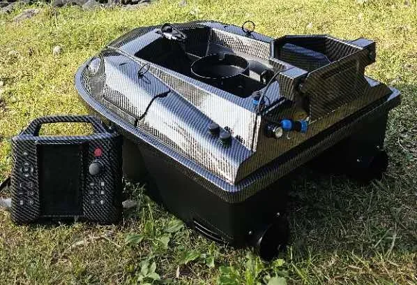 M60 New Version Fishing Bait Boat with GPS +sonar Fishing Finder +color Display Screen + Bait Spreader