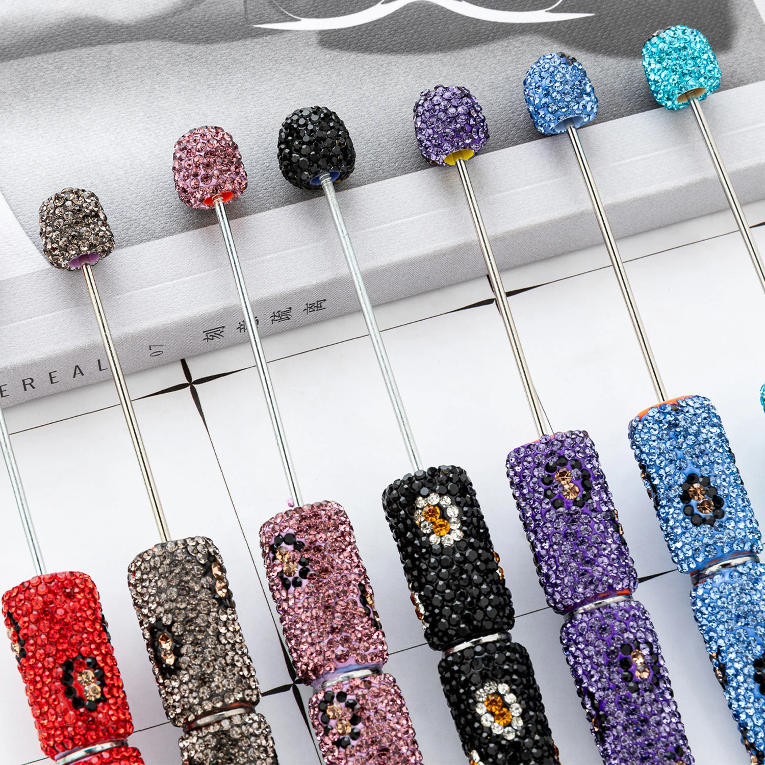 11Pcs Leopard Print Rhinestone Bead Pen – DIY Ballpoint Pen with Sparkling Design for Gifts