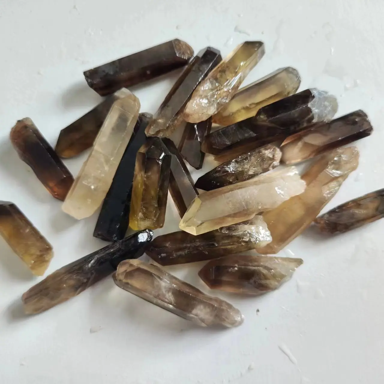 Natural Smoky Quartz Crystal Points Specimen Reiki Healing Stone Hexagonal Prisms Obelisk Wand Tower Energy Meditation Decora