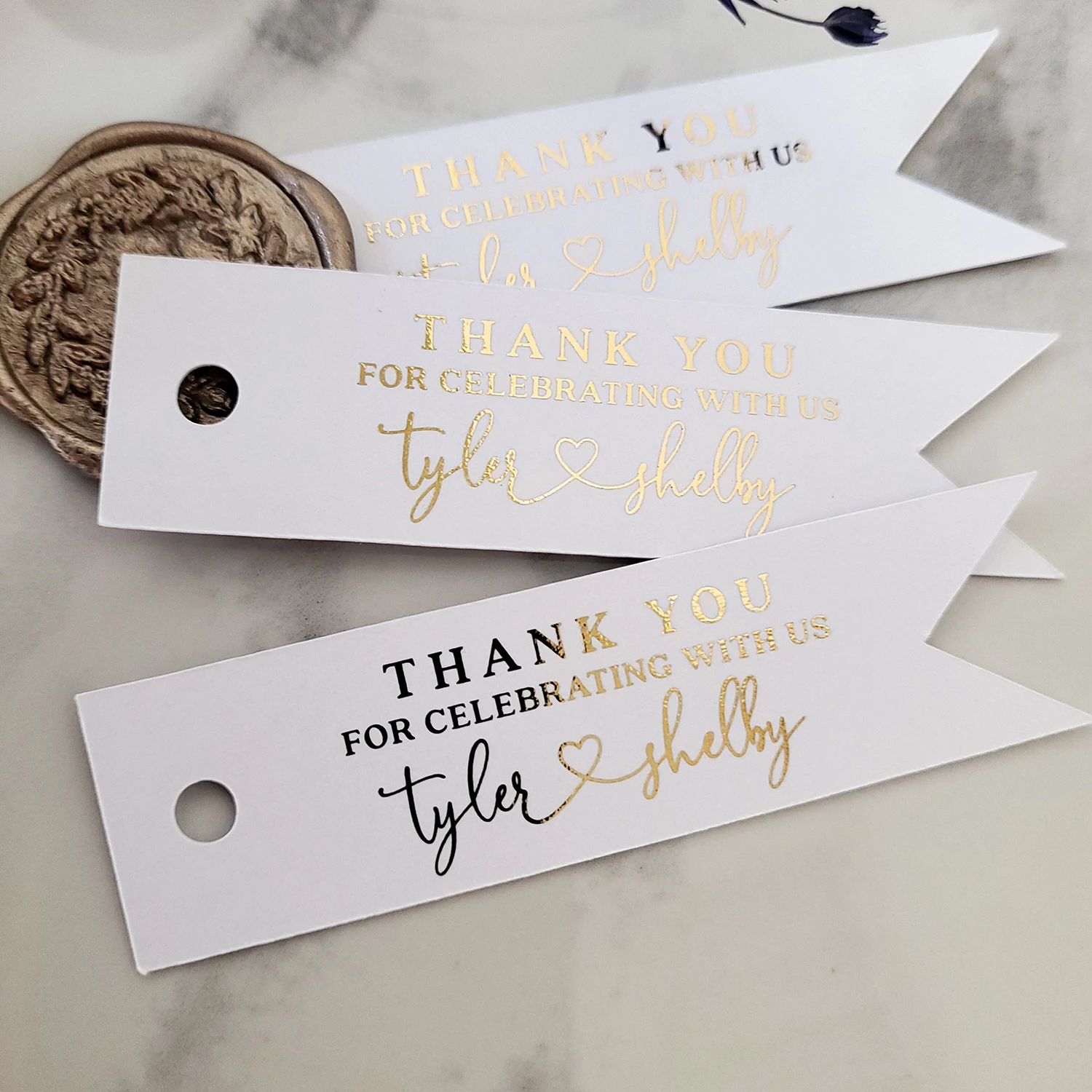 50pcs Custom Wedding Tags Gold Foiled Personalized Wedding Engagement Favors Labels Wedding Thank You For Gift Tags Sweets Label