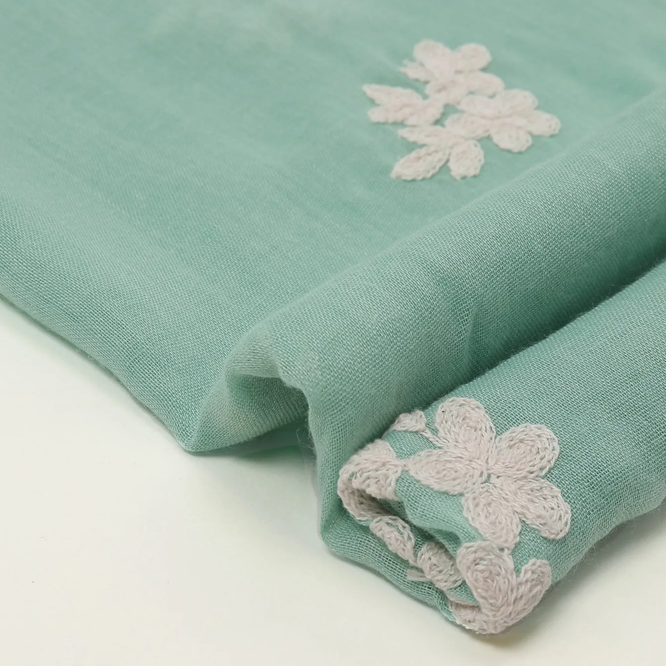 

Fashion Embroidery Floral Long Scarf Hijab Woman Cotton Shawl Summer Solid Color Wraps For Ladies Casual Stole Headband