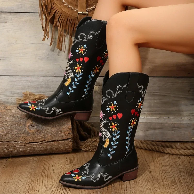 Autumn Winter New Women Embroidered Boots Western Cowboy Boots Women Chunky Heels Ethnic Pointed Leather Boot Botas Mujer