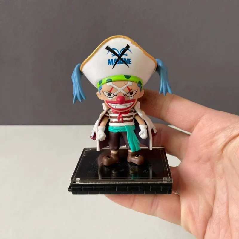 Navigatie Koning ONEPIECE Blind Box Na De Laatste Battle Clown Buggy Figuur in Voertuig Randornamenten Kindercadeaus