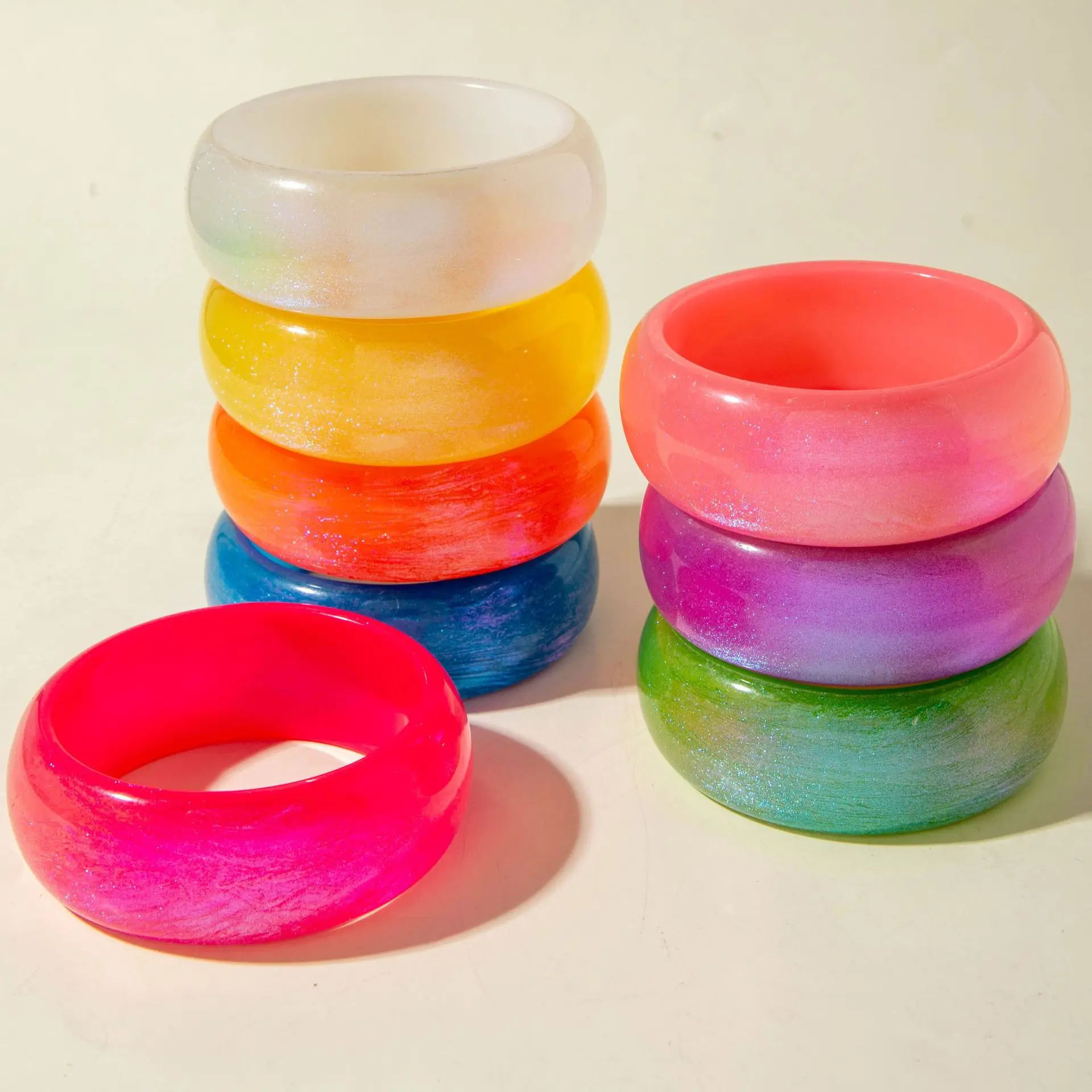 DIEZI Exaggerated 8 Colors Geometric Resin Acrylic Wide Bangles Jewelry Fashion Hip Hop Round Bracelet Bangles For Women Men