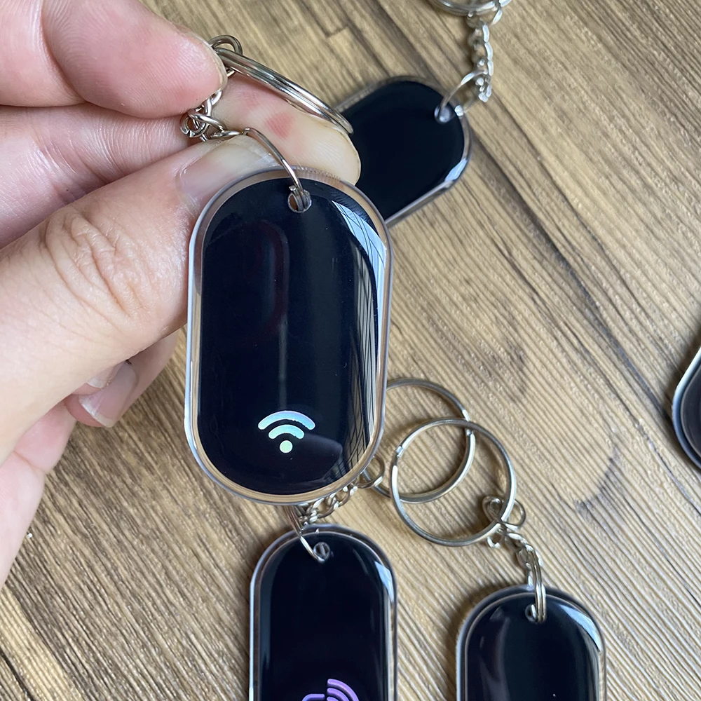 Epoxy Waterproof Black NFC Ntag213 Key Tag ISO14443A 13.56MHz  Smart Card Keychain for Sharing Social Media Contact Information