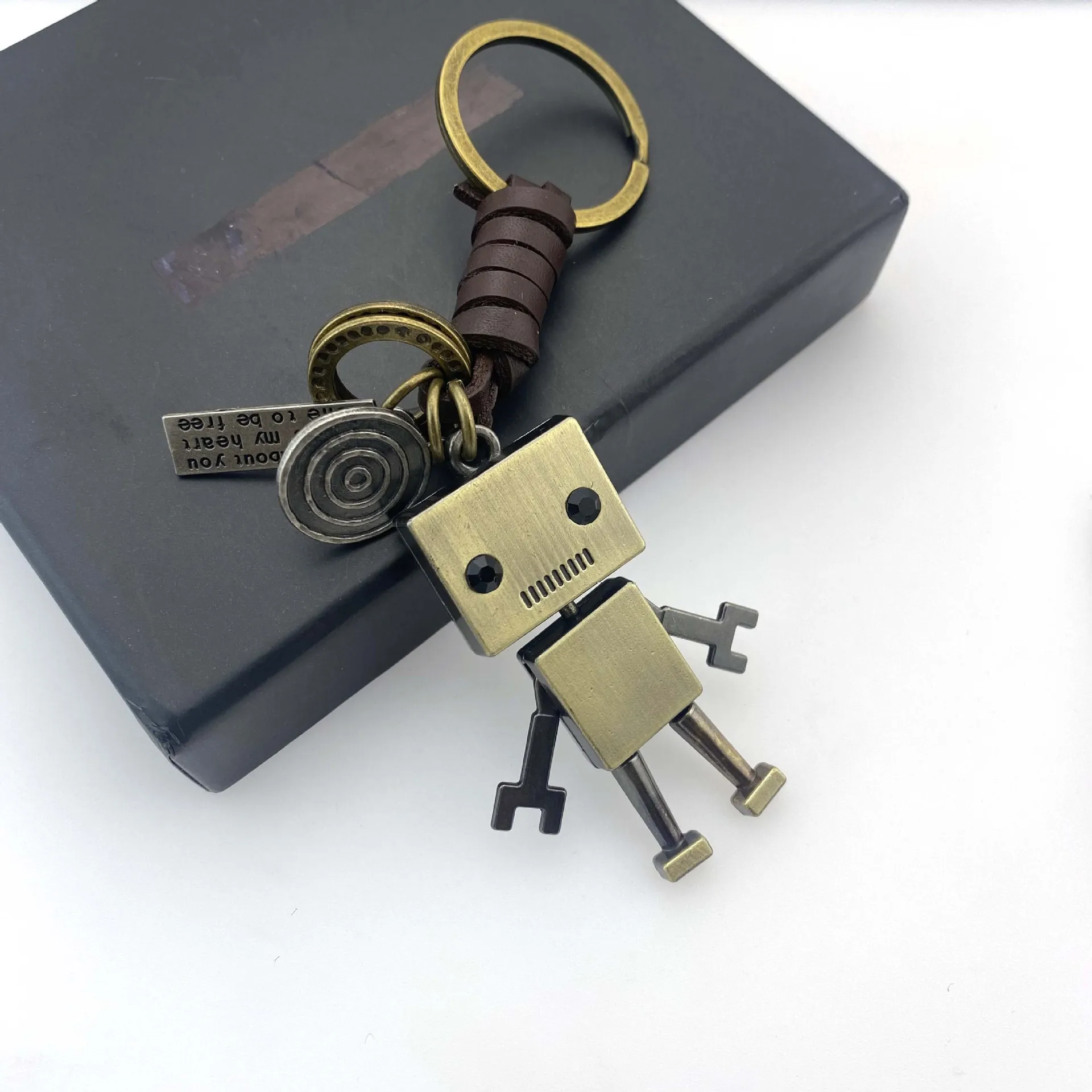 Classic Robot Cowhide Keychain Pendant Bag Charm Phone Pendant Trinket Key Ring Creative Bag Decoration