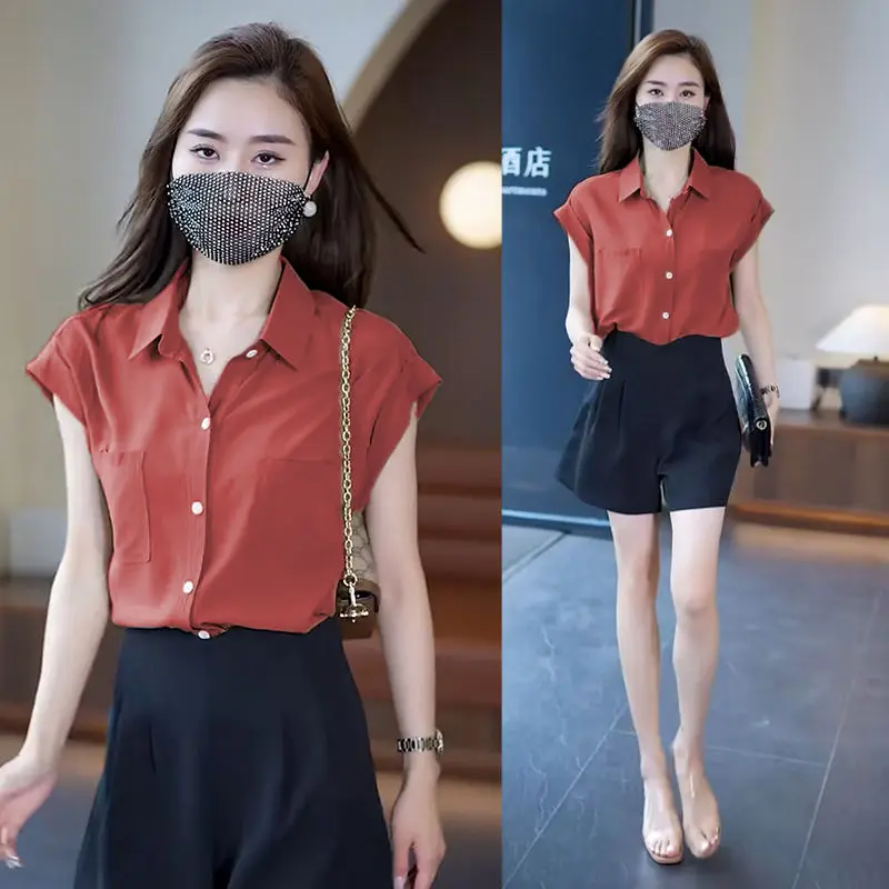 Camicia a maniche corte alla moda di nicchia sensuale di design Top da donna in estate Nuovo stile coreano Versatile chiffon dimagrante allentato