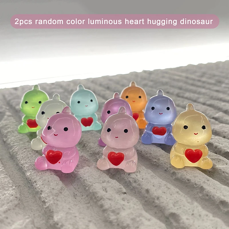 2Pcs Miniature Cartoon Love Dinosaur Ornament Kawaii Resin Luminous Ornaments Car Decoration