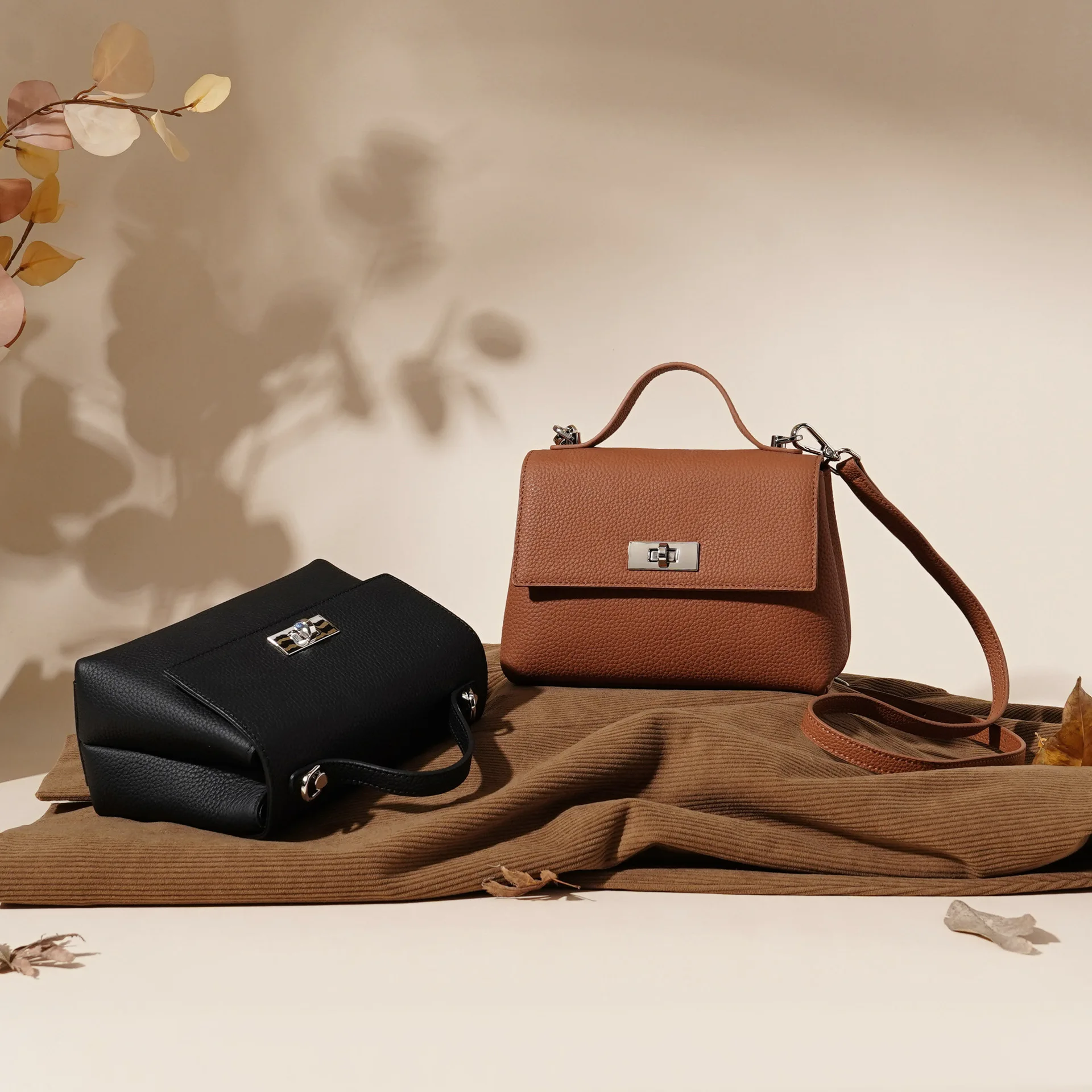 

Модная женская сумка через плечо из натуральной кожи, сумка-мессенджер нишевого дизайна, маленькая квадратная сумка в стиле ретро из воловьей кожи с верхним зерном