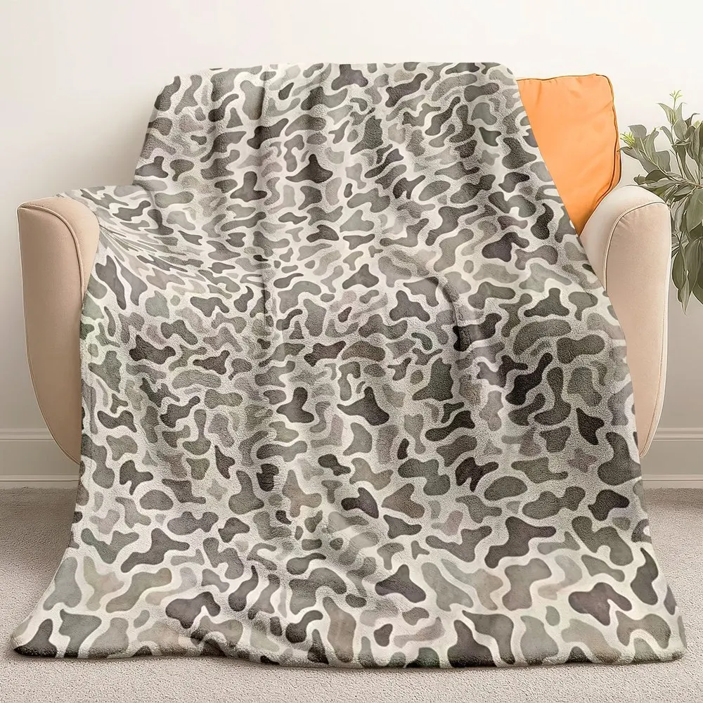 Vintage Camouflage Pattern Throw Blanket Neutral Earth‑Tone Full‑Print Stylish Decor Blanket Soft Lightweight Warm Blanket