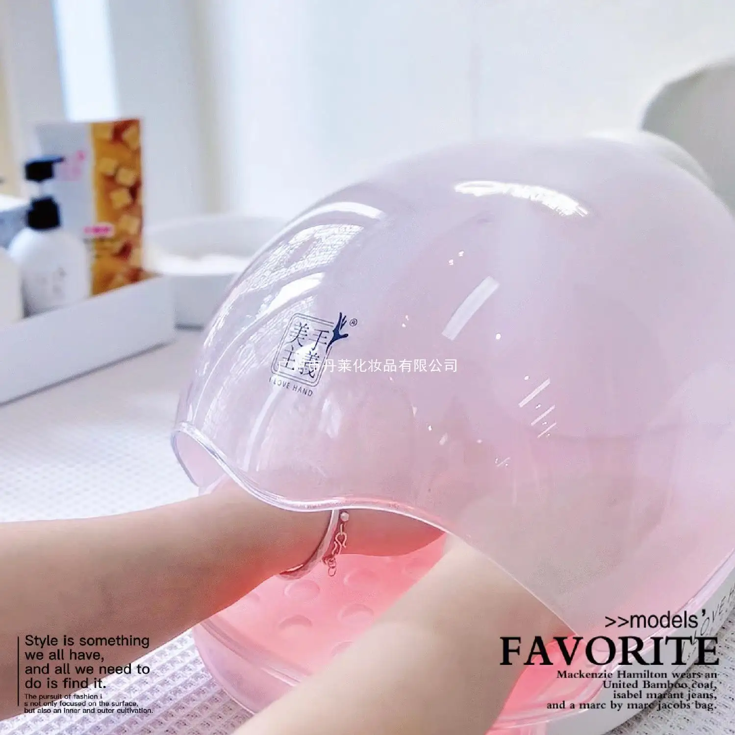 The new product of the 3rd generation space capsule will be hand care intelligent introducer
