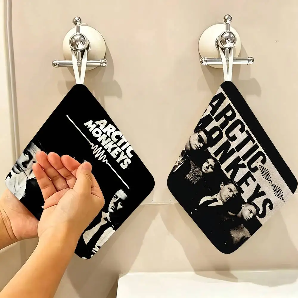 ARCTIC MONKEYS Icon Polyester Cotton Hand Wiping Towel, Hanging Towel, Quick Dry for Kitchen Bathroom Daily Supplies