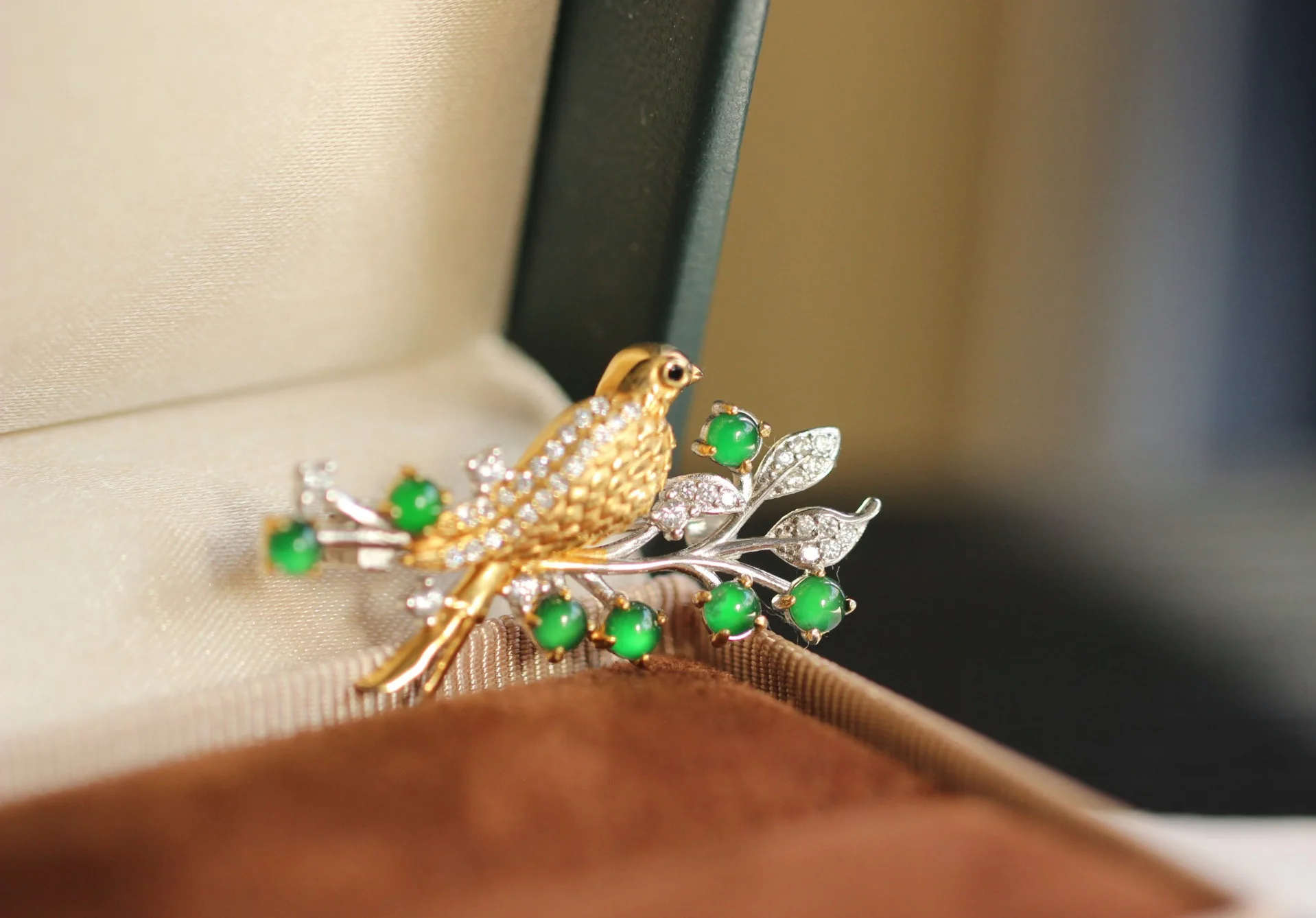 Vintage Magpie Natural Grade A Jade Brooch Pendant Dual Use 925 Silver Inlaid Yang Green Jade Jewelry for Women