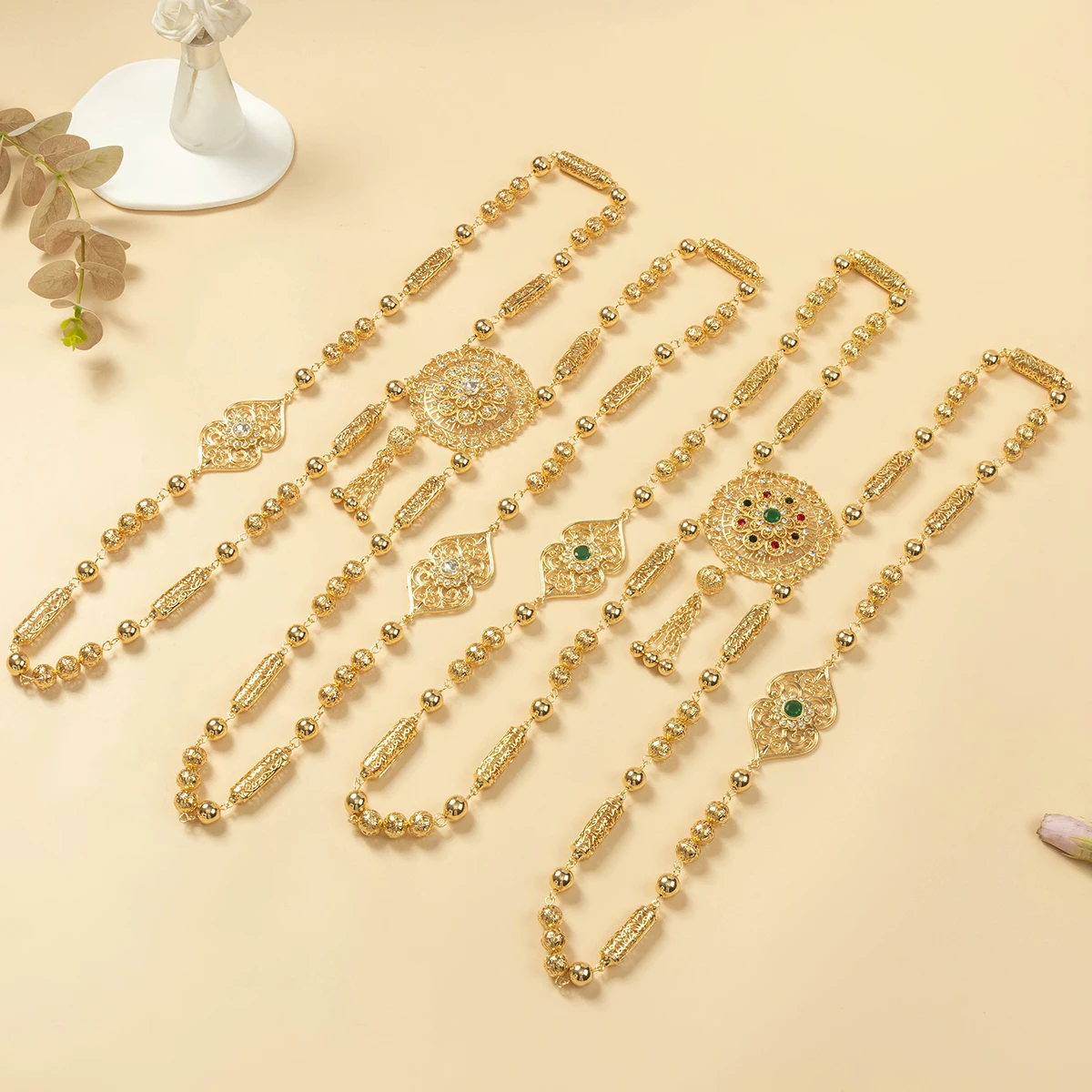 فستان زفاف فاخر مجوهرات للجسم مصنوع يدويًا معدن مطلي بالذهب الزفاف العربي