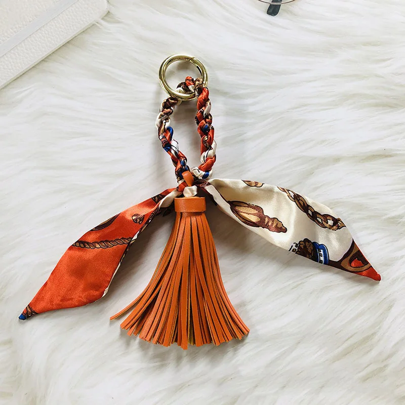 New Luxury Design Tassel Bag Pendant Fashion Brand Tassels Keychains for Women Cute Colorful Silk Scarf Car Keychain Accessories