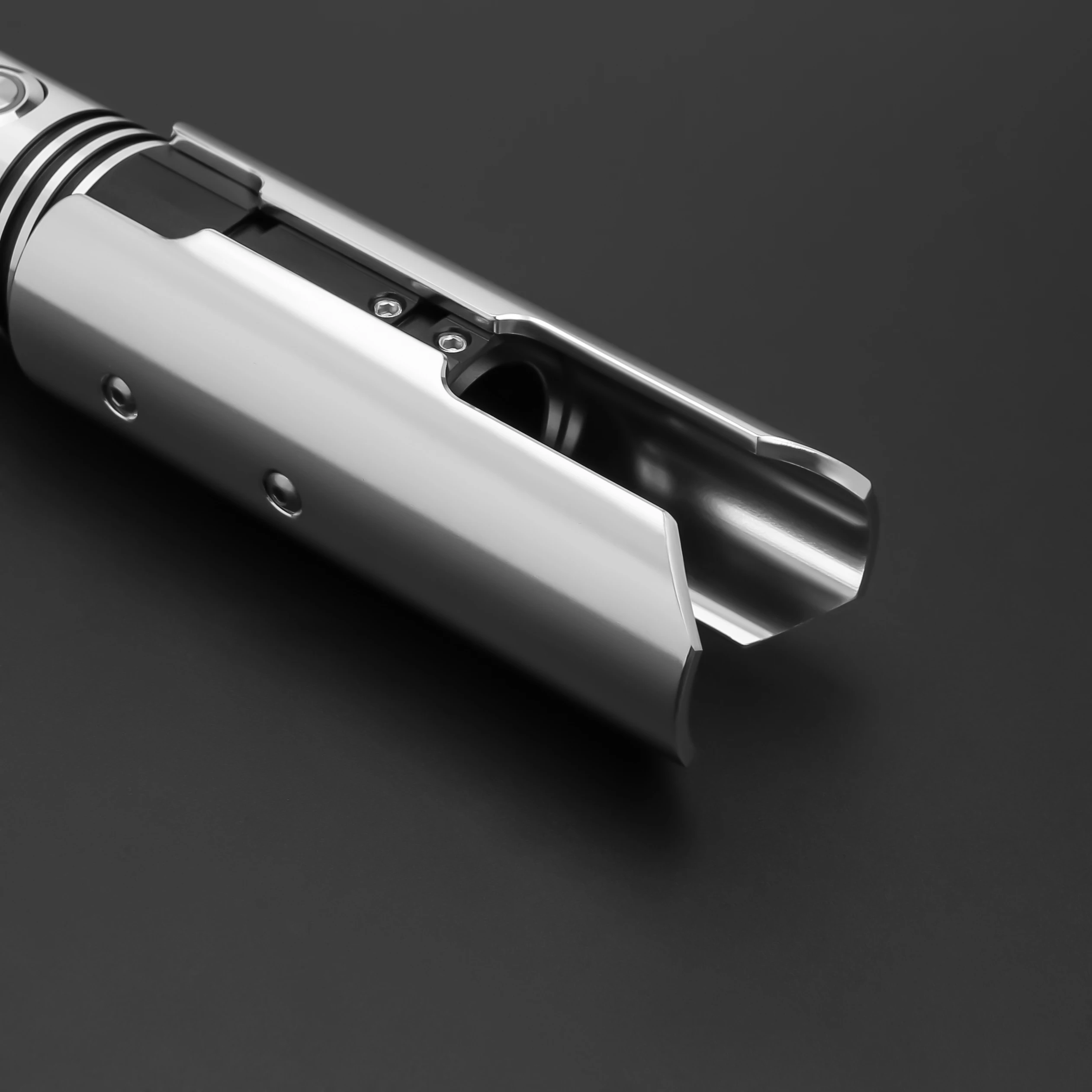 مجموعة TQXSABER كال كوستيس SE من مجموعة Lightsaber المعدنية المقببة الألوان المتغيرة 16 خطوط صوتية قوة جيدي ليزر السيف الناسف ألعاب أطفال