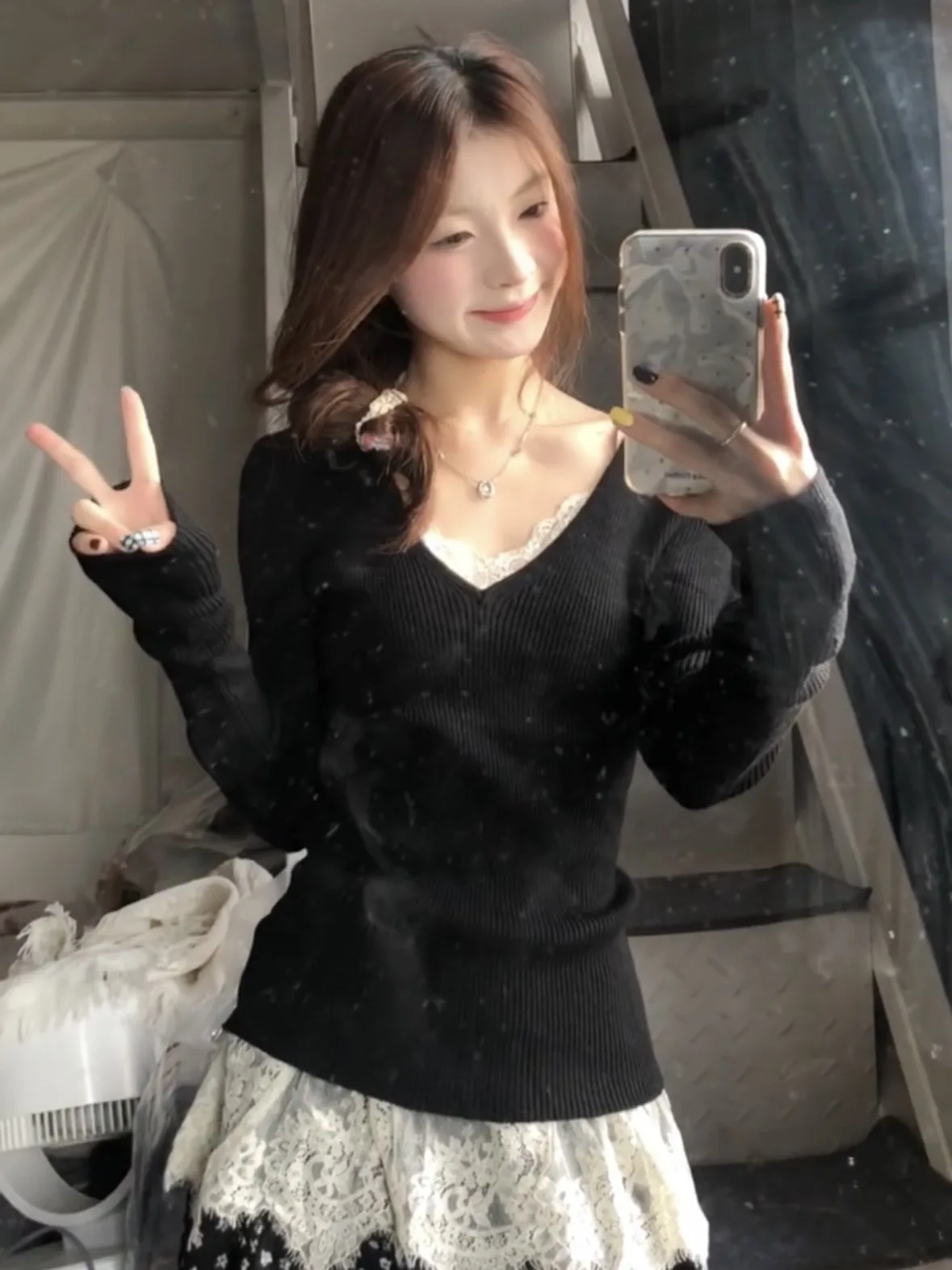 Koreański sweter z dzianiny z dekoltem w serek, dopasowany krój, modny top damski, dwuczęściowy zestaw na jesień i zimę.