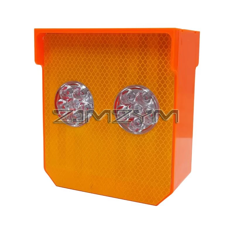 LED Traffic Light Solar Flash Strobe Lamp Synchronized Flashing Warning Light for Outdoor Construction