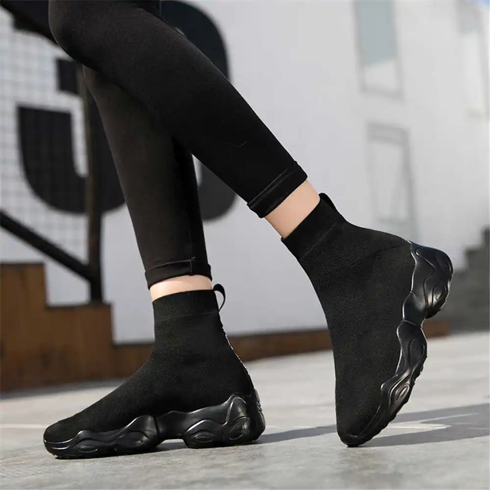 

Брендовая теннисная повседневная оранжевая обувь, мужские теннисные туфли, спортивные кроссовки Saoatenis, эстетичный персонаж, известный бренд, цена Bity