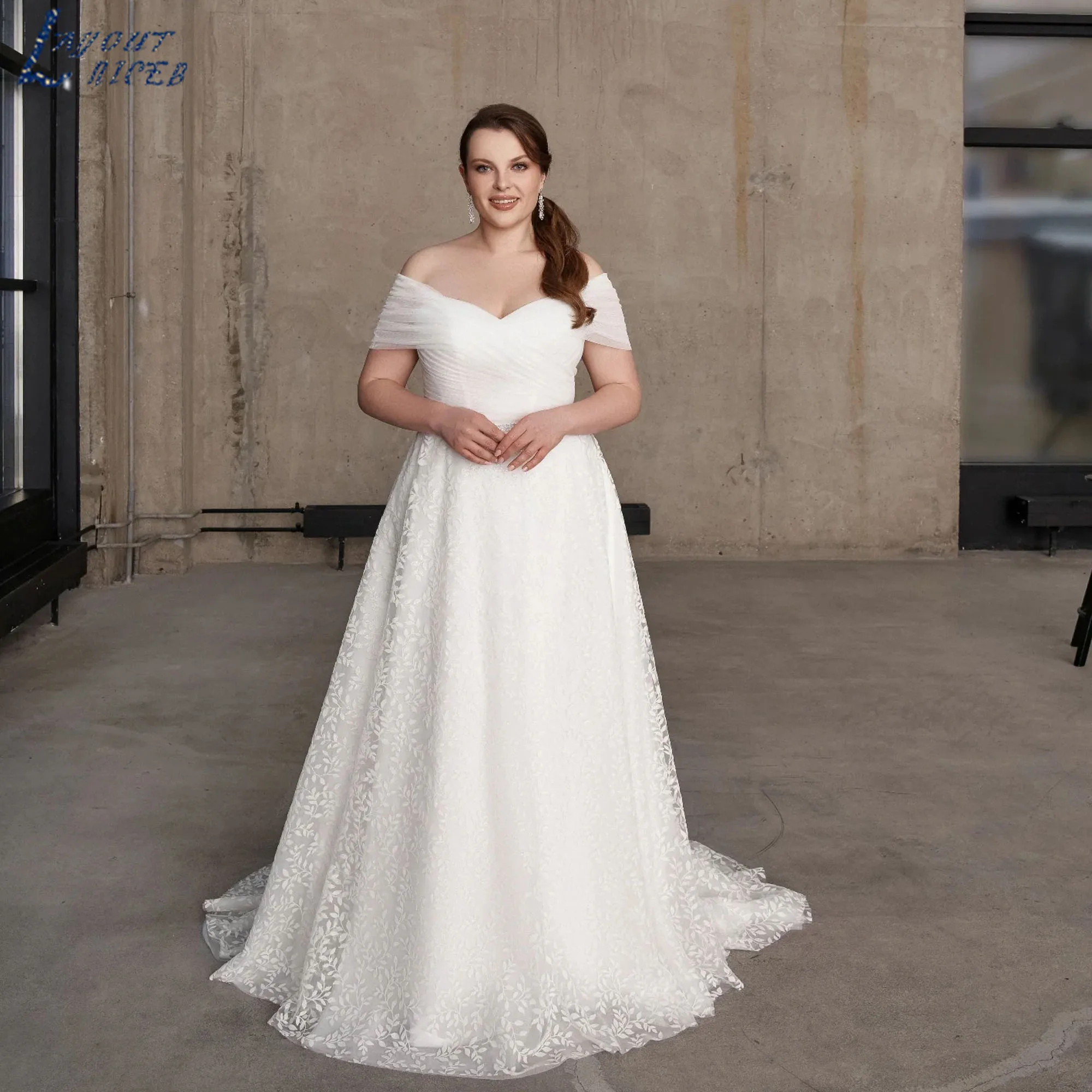 LAYOUT NICEB Plus Size Wedding Dress Luxury Off-Shoulder A-Line Appliques Bride Gowns V-Neck Tulle vestidos de novia Customized
