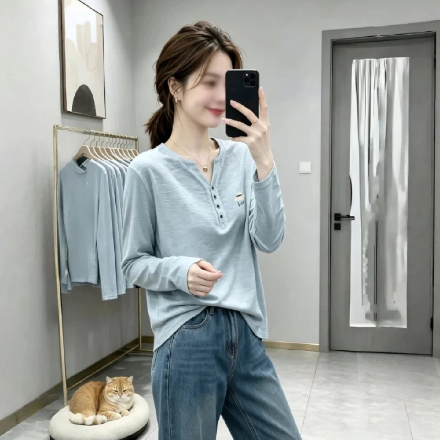 Slimming Effect Long Sleeve T-Shirt Autumn Thin Loose Casual V-Neck Mom's Top Breathable Polyester Fiber Printed Design