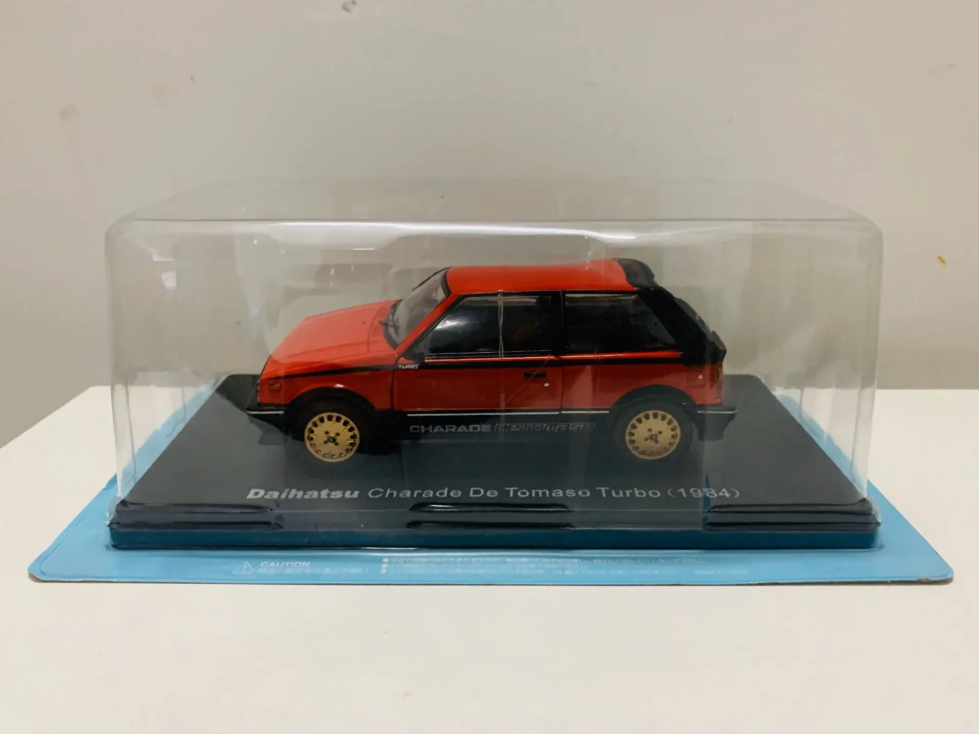 Daihatsu Charade De Tomaso Turbo 1984 2 Open Door 1:24 Scale Die-Cast Model Car New