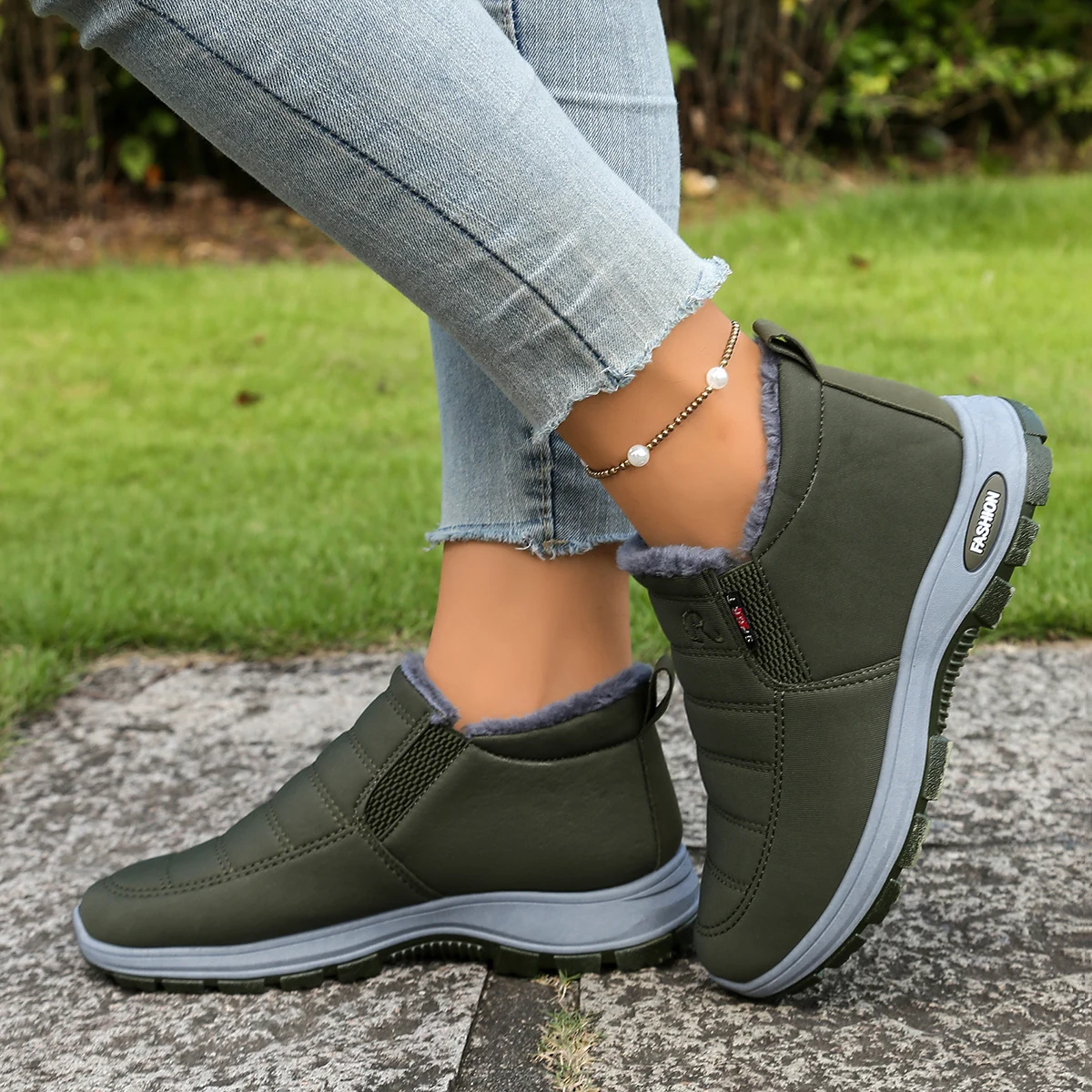 

Couple shoes, men's and women's casual shoes, warm, fleece, thickened, anti-slip, lightweight snow boots with free shipping