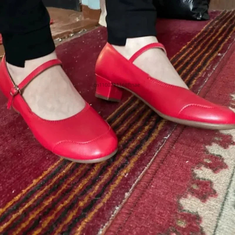 Damen-Tanzschuhe mit weicher Sohle und mittlerem Absatz, zweipunktige Sohle, rutschfest, für Ballsaal-Tanztraining und tägliche Übungen – Detail 2