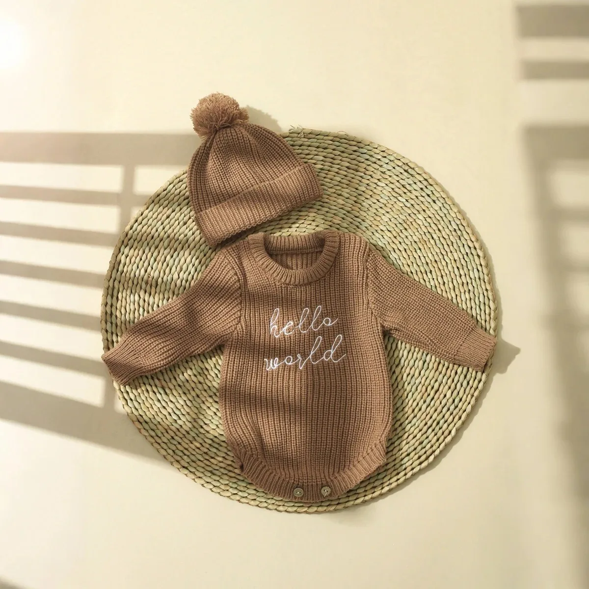 Ylsteed مرحبا العالم الحياكة الوليد التصوير رومبير مع مطابقة قبعة بومب بيبي بوي فتاة سترة وتتسابق لالتقاط الصور