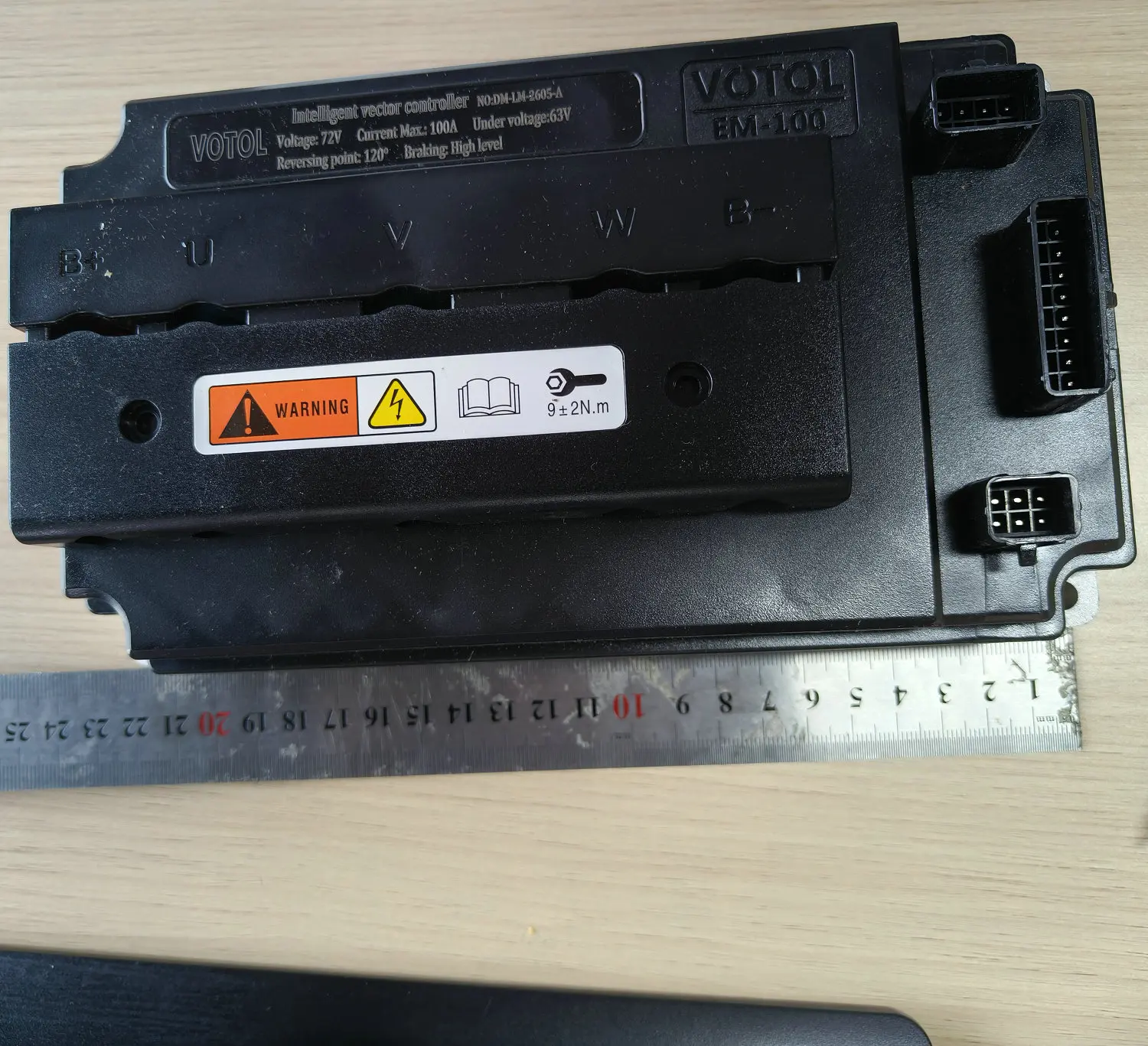 SINEWAVE CONTROLLER Intelligent Mute UniversaL EM100 72350 60V72V100A Enhanced Version of the Electric SCOOTER MOPED PART