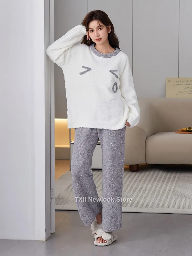 

TXii Newlook Soft Pajamas Women's Autumn and Winter 2023 New Coral Fleece Thickened Winter Outwear Half Velvet Home Clothes