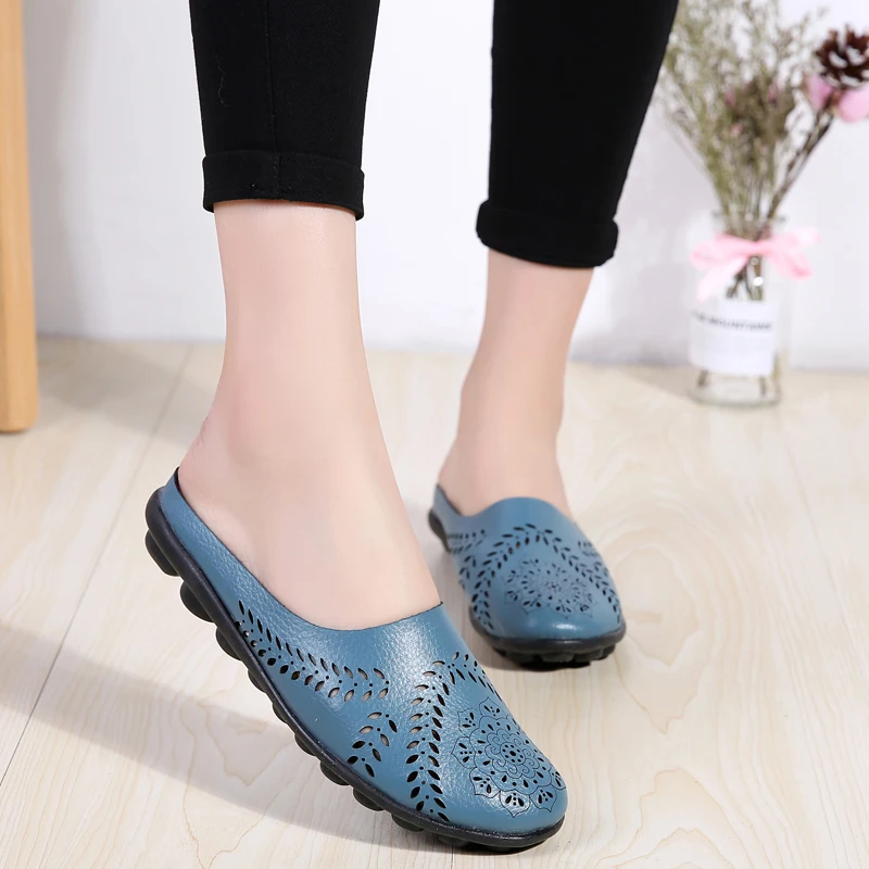 42 43 44 Large size hollow half drag women\'s shoes Beanie shoes Leather mother shoes casual shoes single shoes