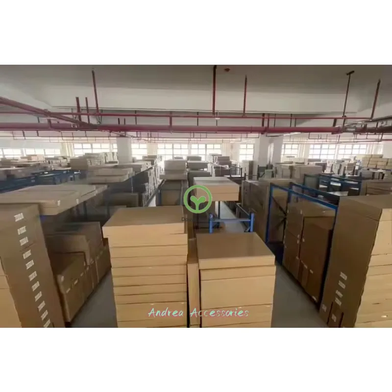 مصنع قطع غيار السيارات نظام التبريد مبرد زيت الألومنيوم OEM 2215000700 لمركسه بن z S GLS GLE CL AM GTR