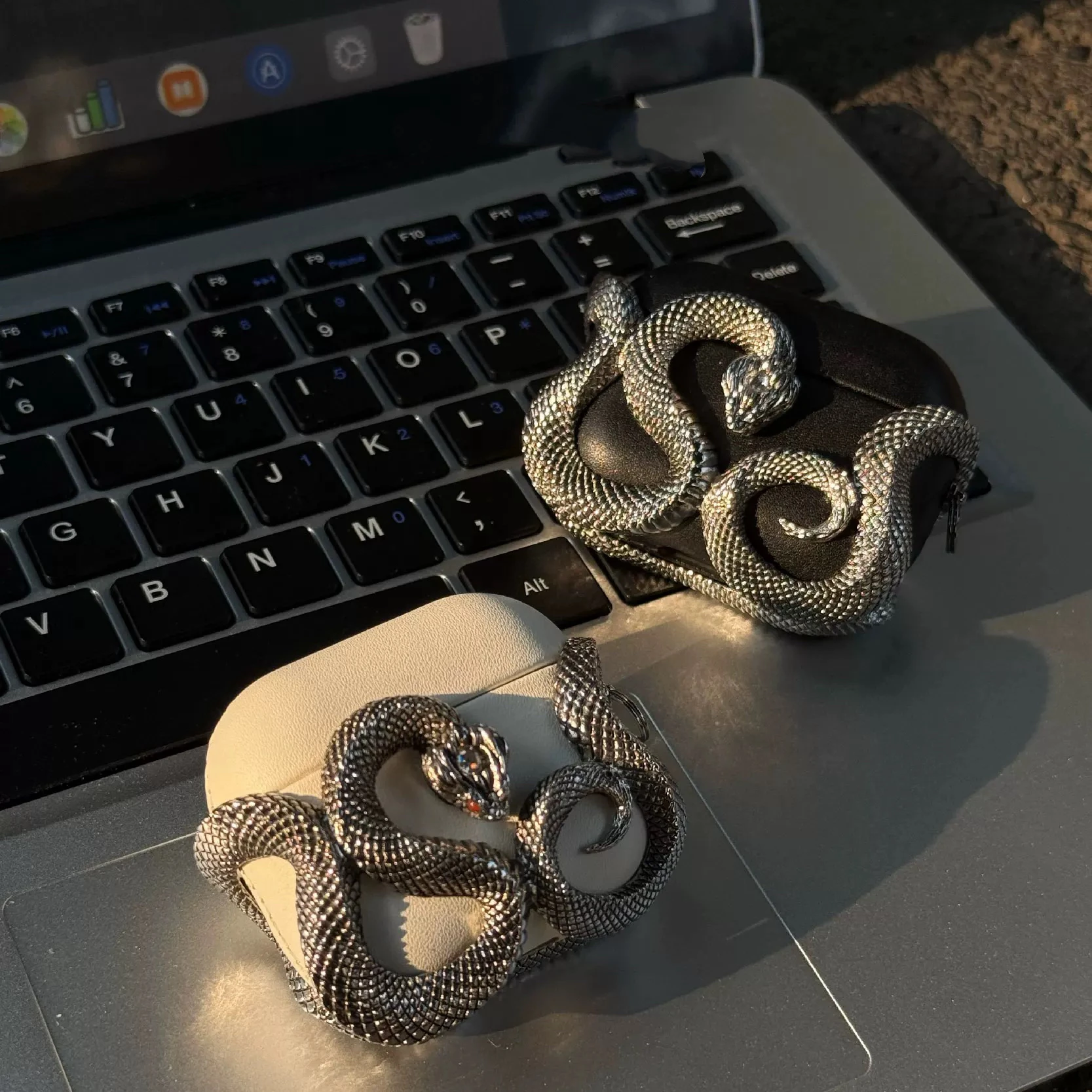 Cocok untuk penutup headphone airpods