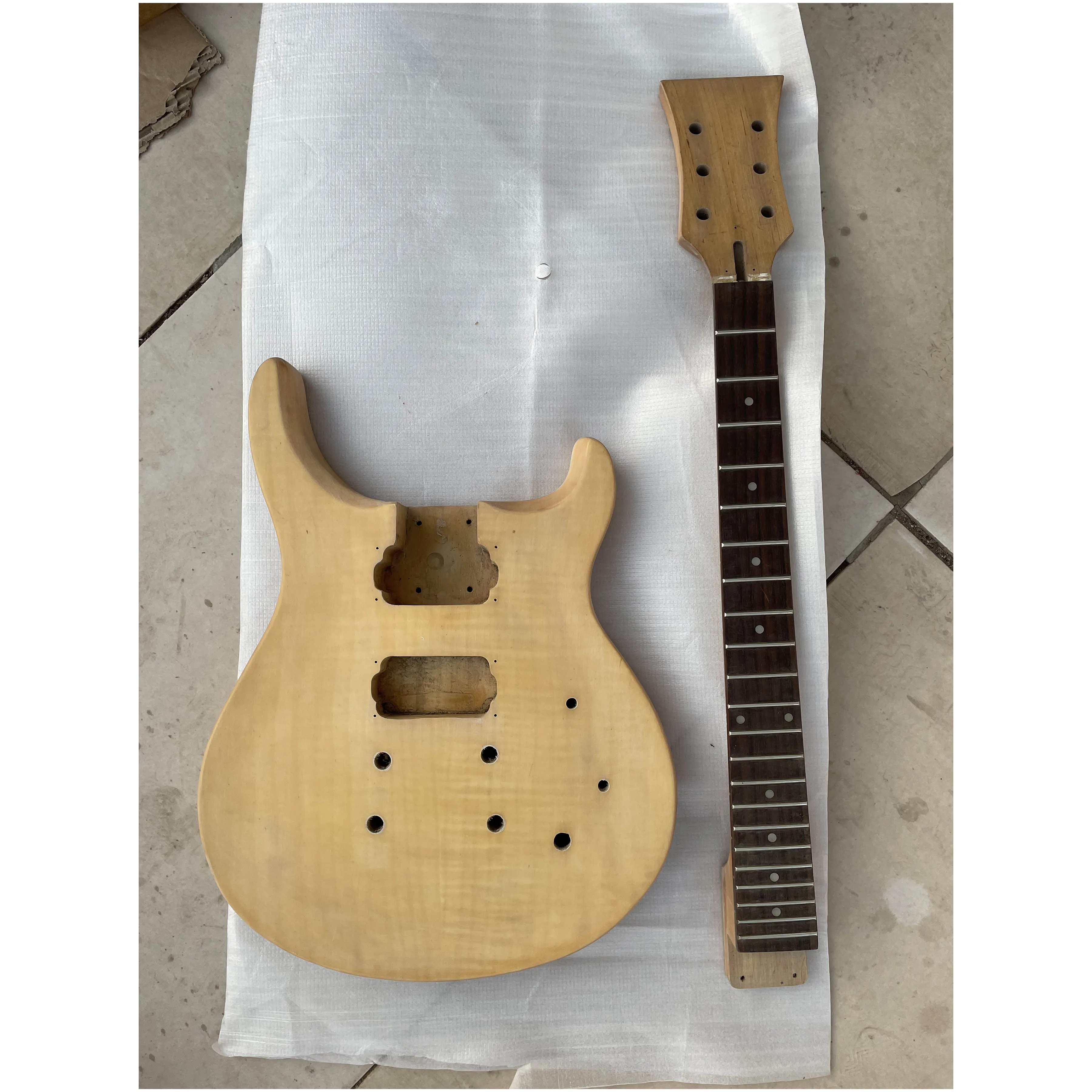 1 Set Semi-finished Electric Guitar High Quality Unfinished Neck&Body Guitar Kit DIY Part Stock Real Photo Stock Blank Guitar