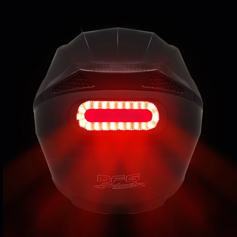 Helmet LED Tail Light Magnetic Suction Decoration Ultra-long Battery Life Four Lighting Modes Motorcycle Helmet Tail Light