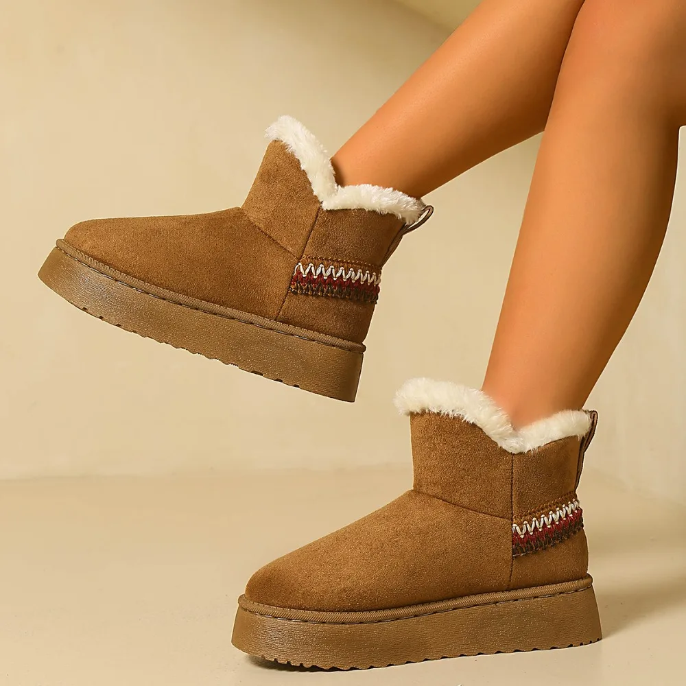 New Winter Women's Suede Snow Boots with Thick Soles Anti Slip and Warm Cotton Shoes Ethnic Style Short Tube Women's Boots