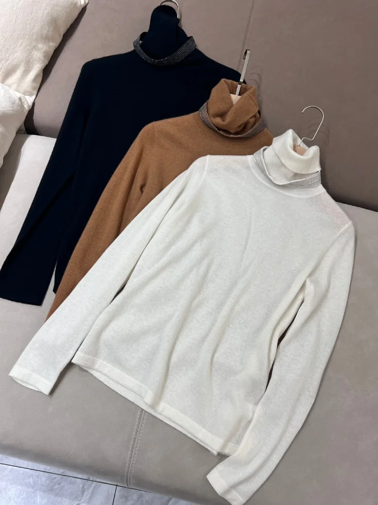 

Beads Embellished Thin Turtleneck Pullover