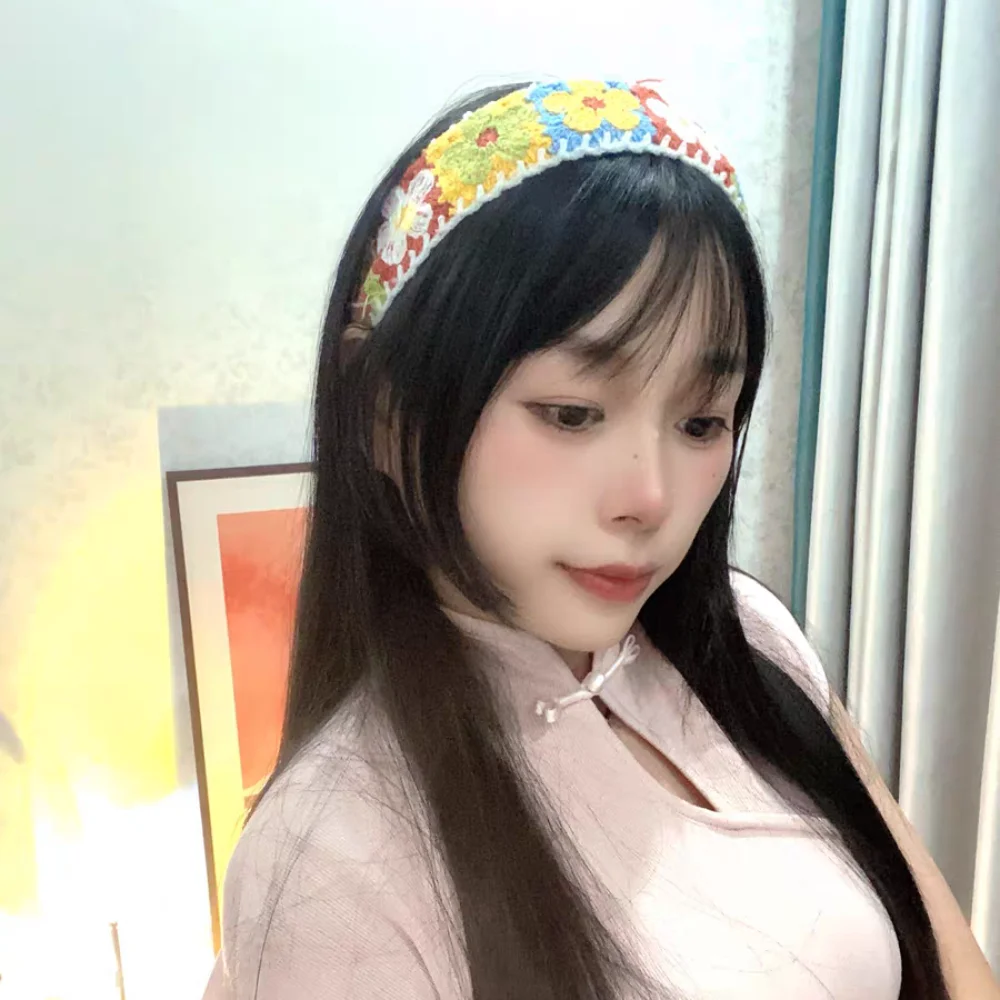 보헤미안 스타일 꽃 니트 헤어 밴드 중공 헤어 액세서리 수 놓은 크로 셰 뜨개질 머리띠 다채로운 모자를 쓰고 있죠