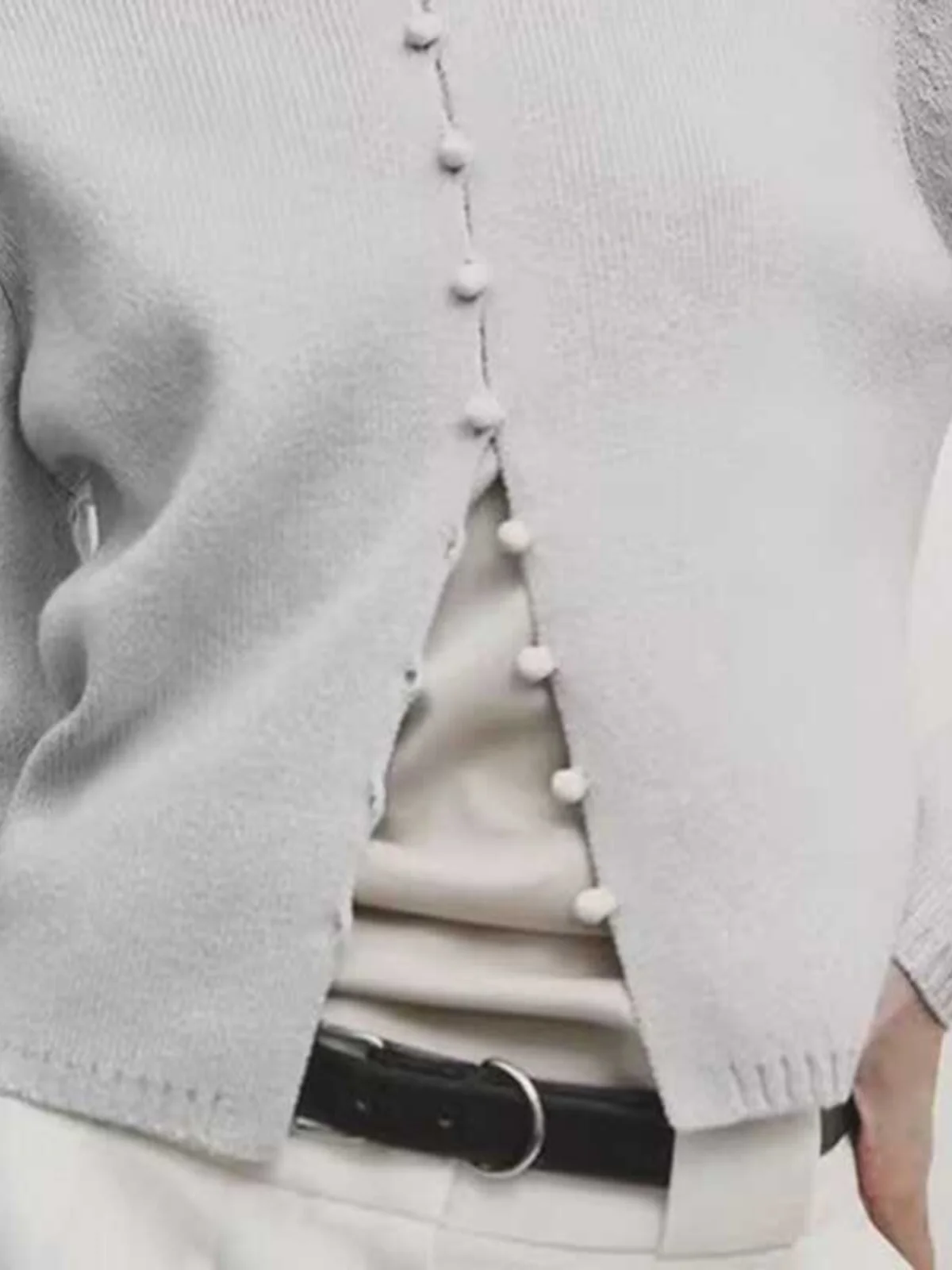 เสื้อคาร์ดิแกนถักแบบเปิดทรงหลวม สไตล์เรียบง่าย หวานละมุน สำหรับผู้หญิง ฤดูใบไม้ผลิ 2025 ทรงสตรีท แขนยาว ทรงปกติ