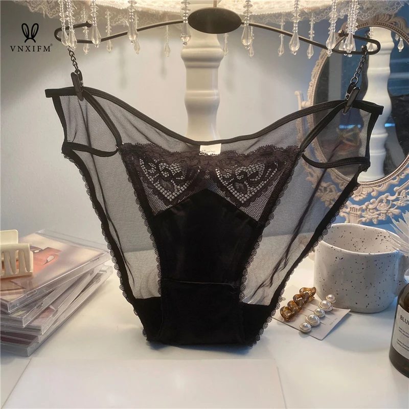 2024 ultra-thin lace ladies underwear new French style low waist sexy hollow mesh briefs satin stitching love design underwear