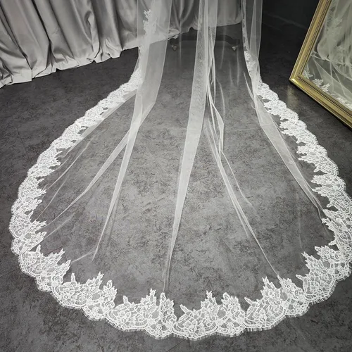 Imagen 2 del producto Velo de novia de Mantilla de encaje de pestañas romántico personalizado con peine oculto velo de novia de color marfil de 3M de largo y 1,5 M de ancho velo de un solo nivel