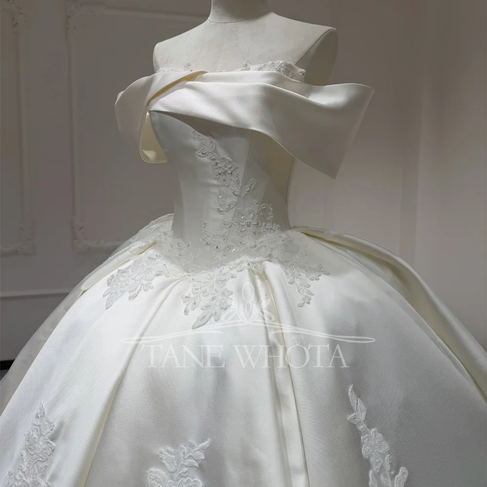 

Princess Wedding Dress Customizable Strapless Off-Shoulder Lace Up Back Ball Gown Satin Lace Bridal Dresses