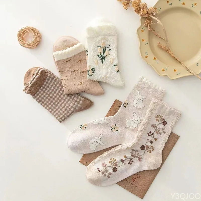 5 Pairs College Style Daily Casual Socks Fashionable versatile Exquisite Retro Forest Style Flower Women's Mid Tube Socks